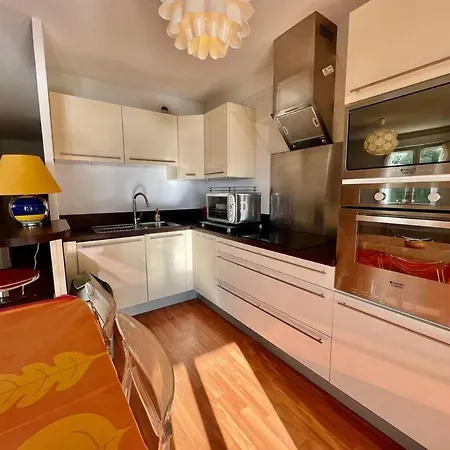 T4 Route Des Sanguinaires 85m² + Terrasse De 80m² * Ajaccio (Corsica)